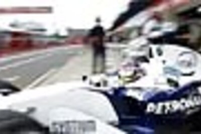 BMW Sauber to keep Villeneuve waiting