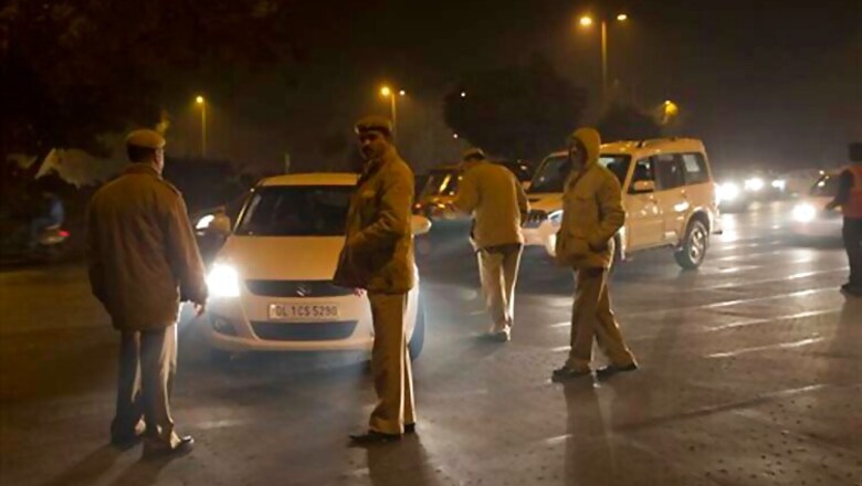 Odd-even scheme kicks off, Delhi Police officials on toes