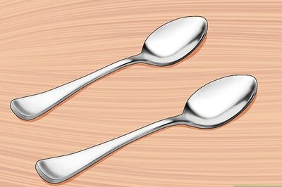 How to Play the Spoons
