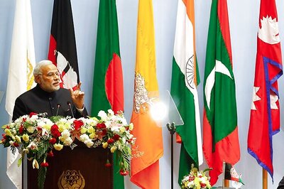 Yearender 2015: India improves ties with neighbours, Pakistan & Nepal remain wary of New Delhi's influence