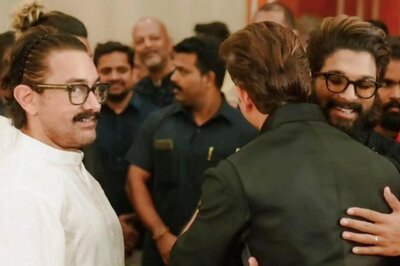Allu Arjun Hugs Hrithik Roshan As Aamir Khan Looks On In Viral Photo; Fans Say 'Icons In One Frame'