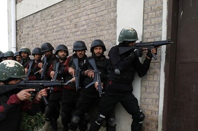 7 Soldiers, 23 Pakistani Taliban Terrorists Killed In Separate Shootouts During Raids Along Af-Pak Border