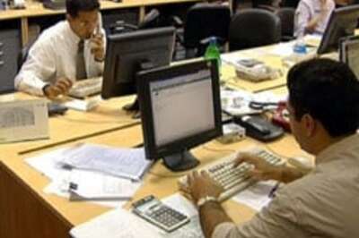 Sensex ends 200 pts down on mortgage worries