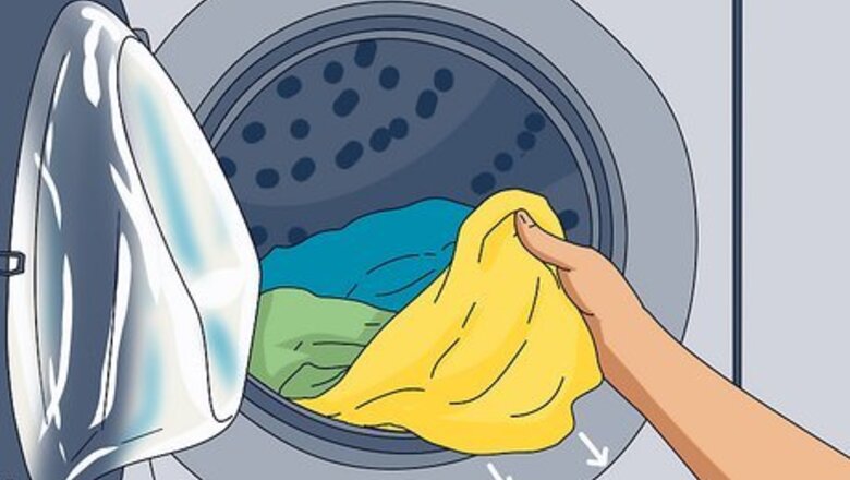 How to Prevent Your Laundry from Smelling Moldy