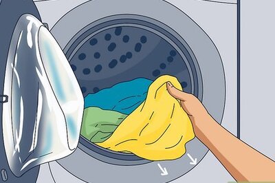 How to Prevent Your Laundry from Smelling Moldy