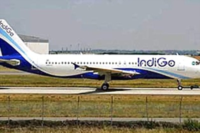 Delhi: Indigo passenger turns violent, slaps airhostess