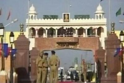 Pak Police arrests Wagah suicide bombing planner