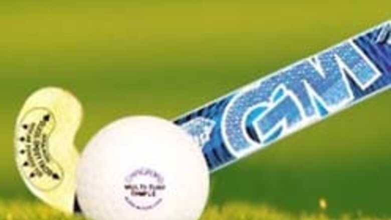 Hockey consultant Charlesworth quits in disgust
