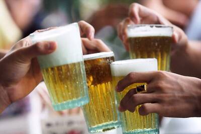 One-Third Pregnant British Women Drink Alcohol: Survey