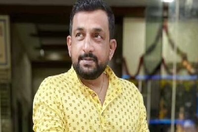 Prasad Oak Celebrates His Filmfare Win Like This