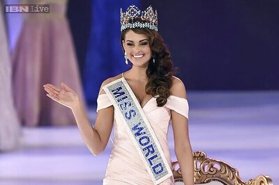 Rolene Strauss from South Africa crowned Miss World 2014