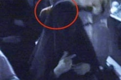 Himesh Reshammiya spotted in burqa