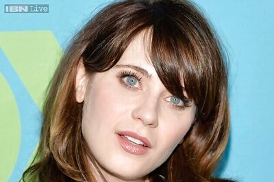 New Girl's Zooey Deschanel bags major label record deal