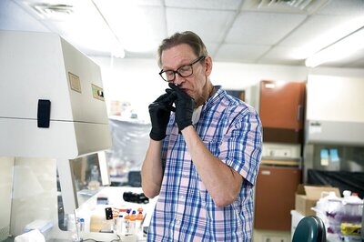 Remedy or Quackery? These Scientists Are Giving Themselves DIY Coronavirus Vaccines