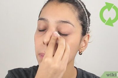 How to Apply Basic Makeup