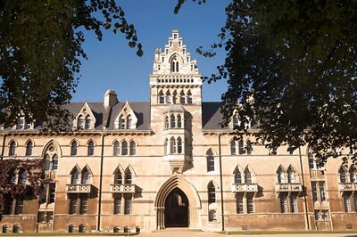 Oxford, Cambridge colleges to be named and shamed in report