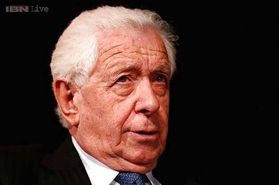 FFA boss Frank Lowy says would welcome inquiry into World Cup bid