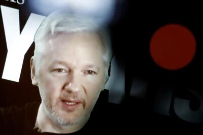 Ecuador Says it Cut Assange's Internet to Avoid Further Impact on US Elections